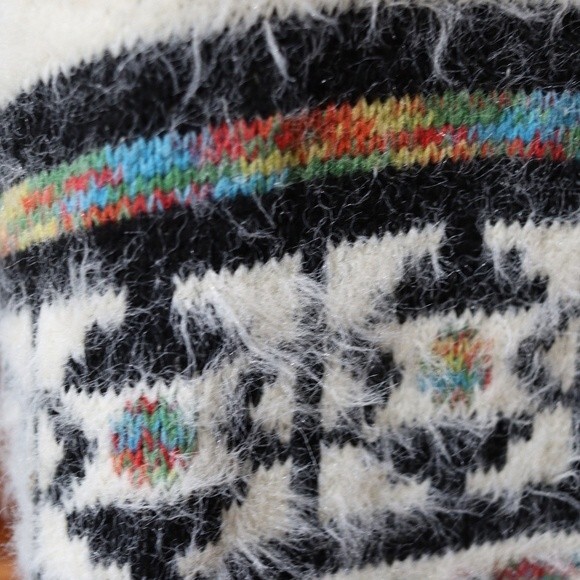 Sequin Hearts Aztec Print Fuzzy Long Line Blanket Cardigan Sweater Med - Picture 8 of 15